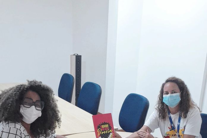 
Essa ativista esteve numa reunião tão boa no SEBRAE, com Erica Pereira.Obrigada, preta!
