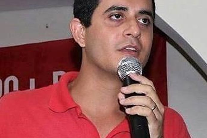 O presidente do PCdoB em Alagoas, Lindinaldo Freitas,