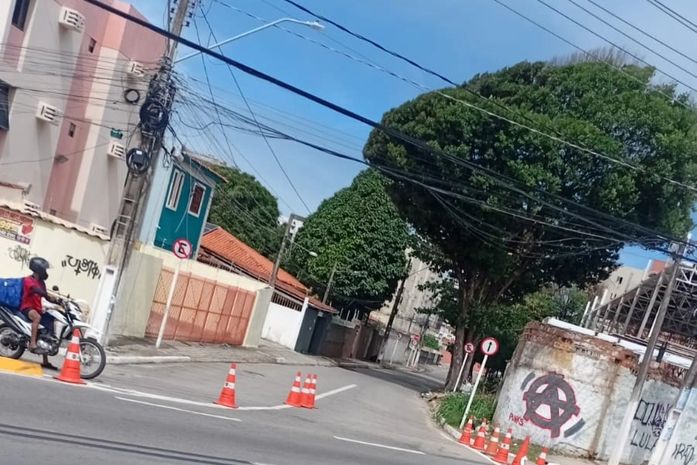 Gustavo Paiva: moradores e comerciantes questionam mudanças e alegam que não foram informados; DMTT destaca melhora no tráfego