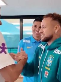 CBF confirma lesão de Neymar e dá prazo de recuperação às vésperas da Copa do Mundo
