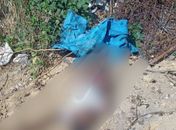 Homem é encontrado morto com tiro na cabeça em terreno baldio na parte alta de Maceió
