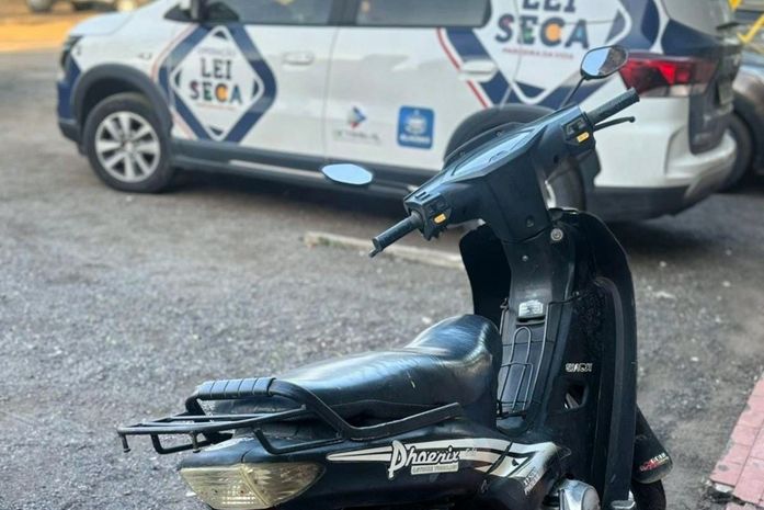 Ciclomotor roubado é apreendido durante Operação da Lei Seca em Arapiraca
