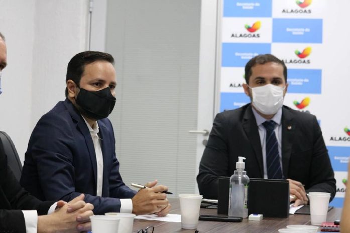 Presidente Nivaldo encaminha ofício ao secretário Alexandre Ayres solicitando vacinação para a advocacia