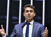Nikolas Ferreira rebate acusação sobre assessora de sobrancelha