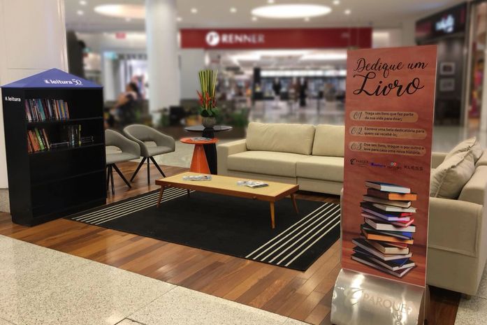 Lounge dedicado à troca de livros é novo espaço do Parque Shopping