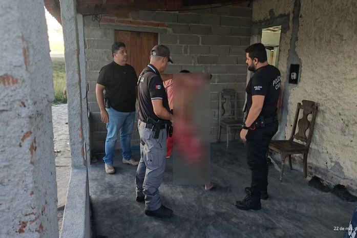 Após 11 anos foragido, homem que abusou menina de 13 anos é preso no Sertão de Alagoas