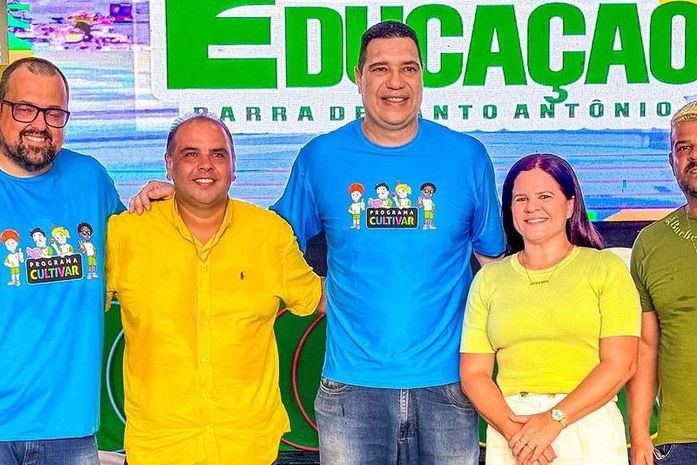 Educação: Prefeita Lívia Carla concede reajuste anual de 10% aos servidores da rede municipal de ensino, superando índice federal