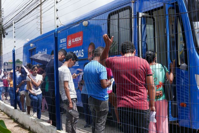 Sine Alagoas oferece 801 novas vagas de emprego em Maceió e no interior