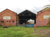 Moradores da Vila dos Pescadores ocupam antiga estação da CBTU