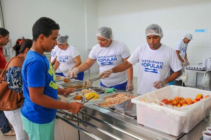 Restaurante Popular funciona nesta segunda-feira