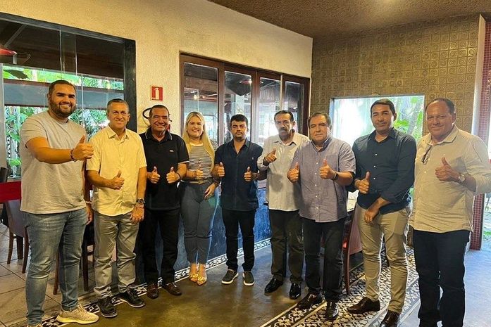 Oposição se une e lança Marcos Vieira e Elinho Alencar para prefeito e vice em Olho d’Água do Casado⠀