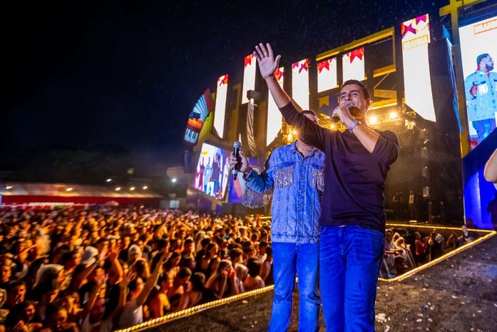 Após sete dias de festa, prefeito JHC encerra festividades juninas no polo Carlos Moura, em Jaraguá