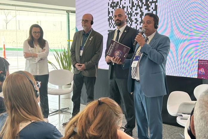 Presidente do Cosems-AL coordena debate sobre Financiamento da saúde no Brasil