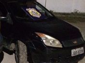 Polícia prende homem e mulher grávida com veículo clonado
