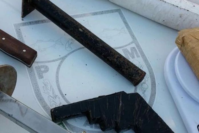 Dinamite e outros materiais foram apreendidos