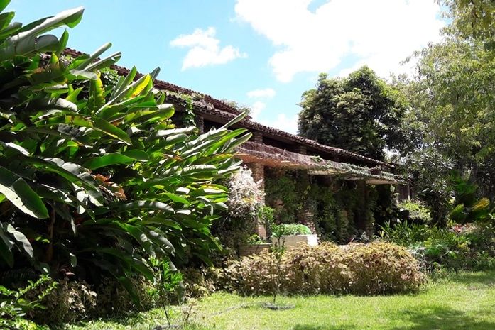 Estrutura de antiga cerâmica virou pousada