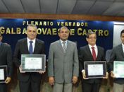 Alfredo Gaspar recebe comenda na Câmara de Maceió