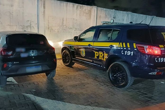 Foragido é capturado com carro furtado durante abordagem da PRF em Satuba