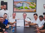 Luciano e Arthur Lira assinam ordem de serviços para a segunda etapa da Marginal do Piauí