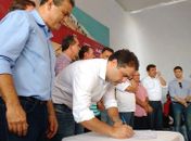 Prefeito de Maragogi prestigia assinatura da ordem para duplicação da AL 101 Norte