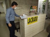 Salão de beleza é lacrado na Jatiúca por desrespeitar decreto