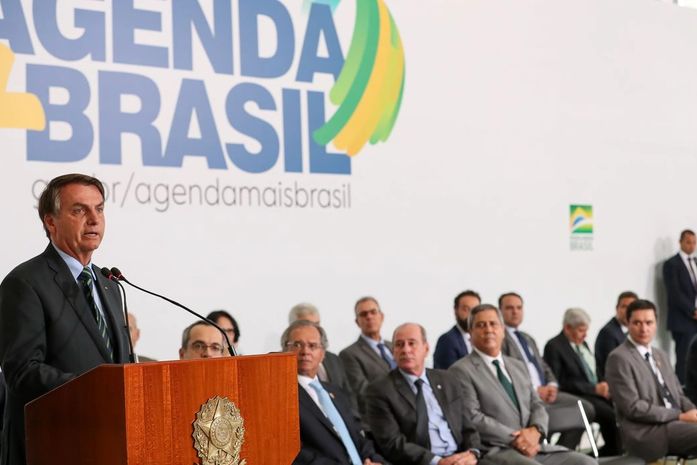 "Tivemos o melhor semestre desde 2013", diz Bolsonaro sobre o PIB