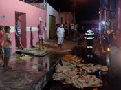 Incêndio foi registrado em residência no bairro Cavaco, em Arapiraca