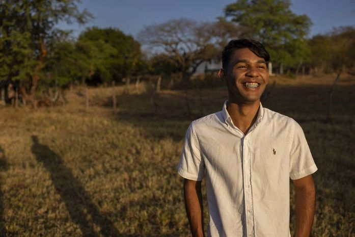 Jovem quilombola do Sertão de AL quer transformar realidades com educação e inclusão
