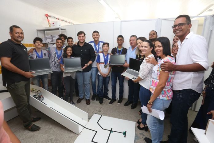 Alunos da rede municipal ficam em primeiro lugar entre as escolas públicas de Alagoas, na Olimpíada Brasileira de Robótica (OBR)