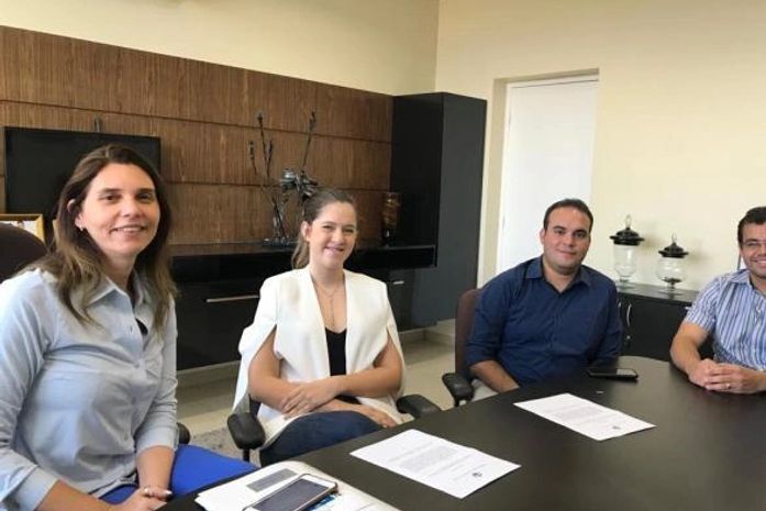 Deputados redigiram requerimento para sessão extraordinária