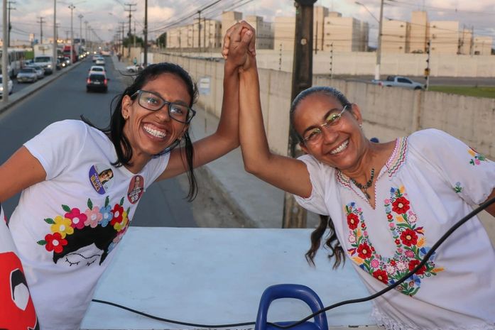 Flávia Reis e Heloísa Helena, em agenda de campanha