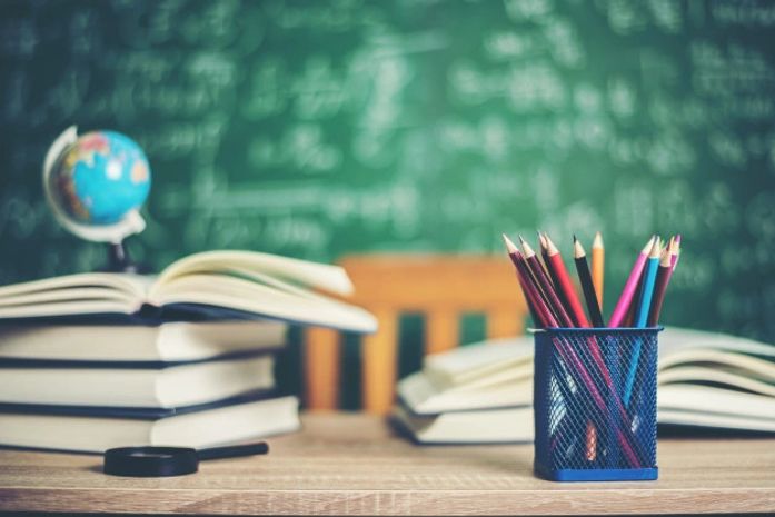 Prefeitura de Palmeira reajusta salários de servidores da Educação