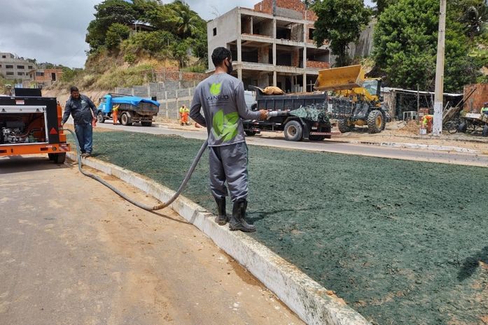 Nova etapa de aplicação de grama na Rota do Mar é iniciada