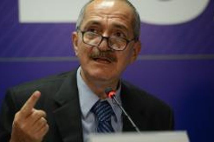 O ex-ministro da Defesa, Aldo Rebelo, será ouvido pela comissão na terça-feira