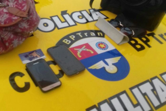 Material apreendido com os suspeitos