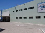 Criança de oito anos morre afogada em piscina de clube