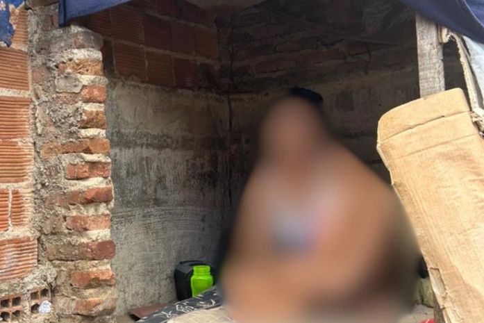 Adolescente de 16 anos é encontrada em “casinha de cachorro” e namorado é preso por tortura em AL