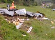 Avião se desintegra no ar e cai em zona rural de MG; três pessoas morreram