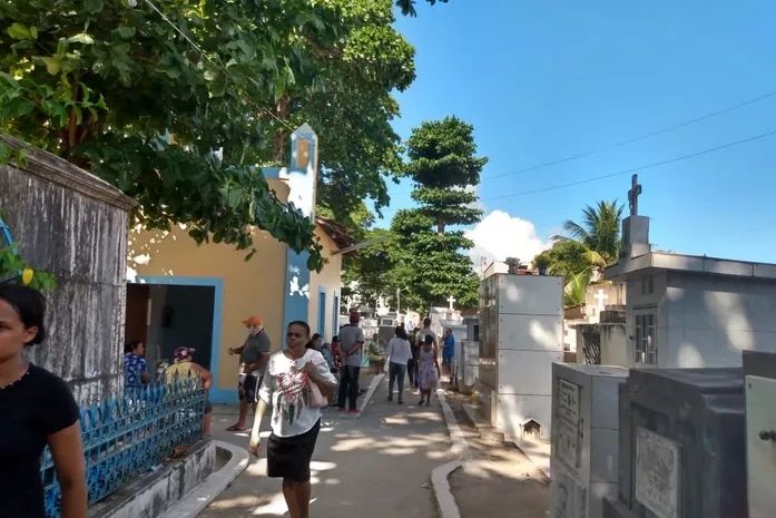 Dia de Finados: entenda a origem da data e  confira a programação dos cemitérios em Maceió e Arapiraca