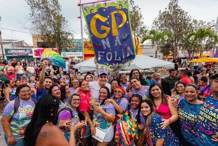Centro de Rio Largo é tomado pela alegria na 1ª edição do Bloco das Secretarias