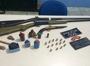 Armas e munições foram apreendidas em Penedo
