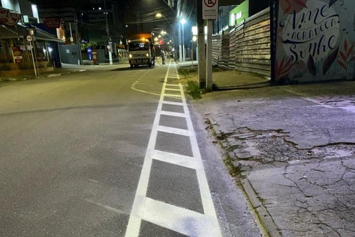 Após furtos de placas, DMTT implanta zebrado em rua na Jatiúca