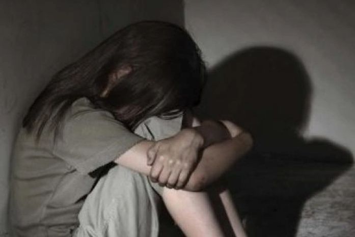 Criança de 4 anos sofre violência sexual e populares espancam estuprador