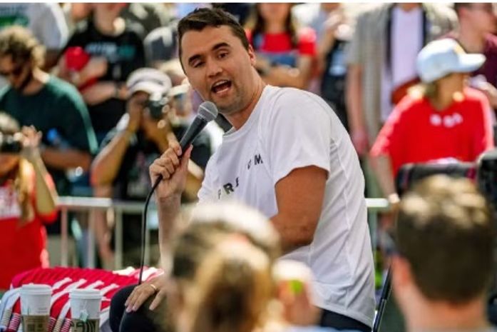 Quem é Charlie Kirk, aliado de Trump e que foi baleado nos EUA