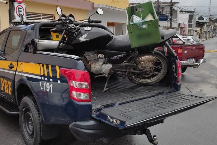 PRF prende homem por receptação e recupera veículo roubado em 2016
