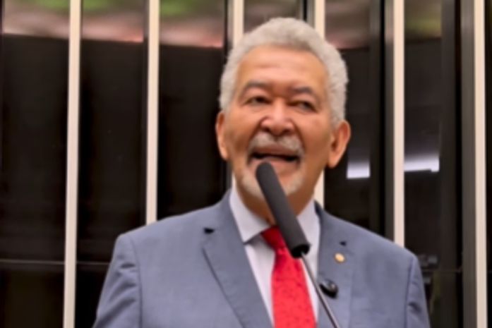 Paulão diz que Fux é "incoerente"