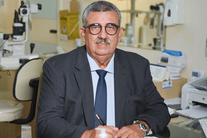 Oftalmologista Alex Lins Barbosa