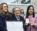 Deputada Fátima Canuto homenageia Virgínia Lyra com Medalha Lily Lages e título de Cidadã Honorária de Alagoas
