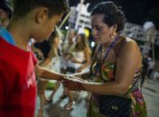 Saiba como obter pulseiras de identificação para crianças no Verão Massayó