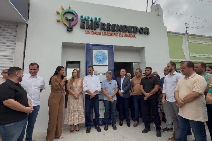 Prefeitura de Limoeiro de Anadia entrega Casa do Empreendedor e reforça compromisso com o desenvolvimento local